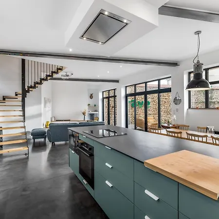 Chezdamdam - La Zinguerie De La - 300m, Babyfoot, Arcade, Pingpong *